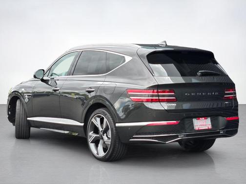 Green 2025 Genesis GV80 3.5T Prestige