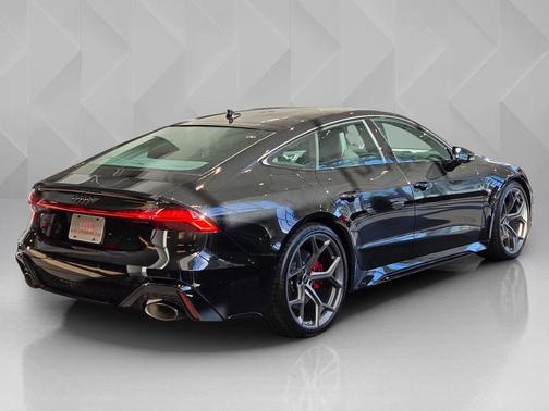 Mythos Black Metallic 2026 Audi RS 7 4.0T quattro performance