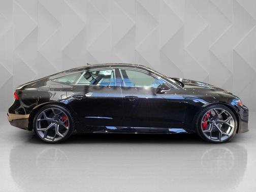 Mythos Black Metallic 2026 Audi RS 7 4.0T quattro performance