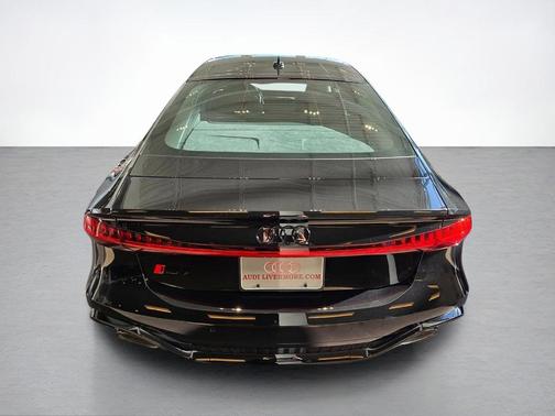 Mythos Black Metallic 2026 Audi RS 7 4.0T quattro performance
