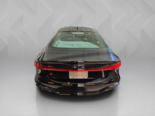 Mythos Black Metallic 2026 Audi RS 7 4.0T quattro performance