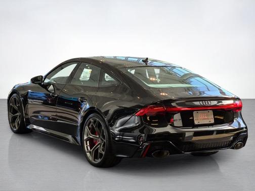 Mythos Black Metallic 2026 Audi RS 7 4.0T quattro performance