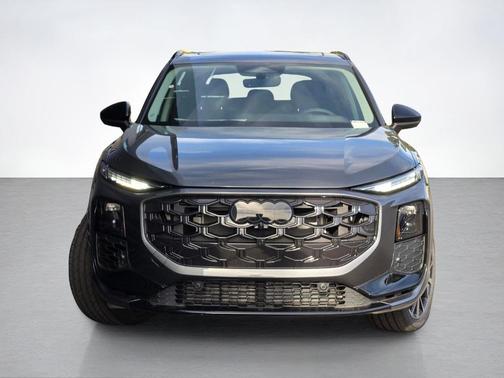 Daytona Gray Pearl 2026 Audi Q3 S line