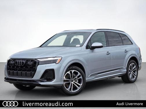 2026 Audi Q7 45 Premium Plus