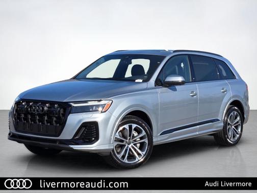2026 Audi Q7 45 Premium Plus