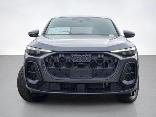 Daytona Gray Pearl 2026 Audi Q5 PLUS
