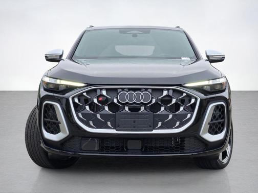 Mythos Black Metallic 2026 Audi SQ5 3.0T Premium Plus