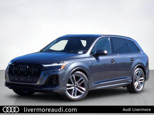 Daytona Gray Pearl 2026 Audi Q7 55 Prestige