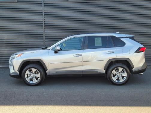 Silver Sky Metallic 2023 Toyota RAV4 Hybrid LE