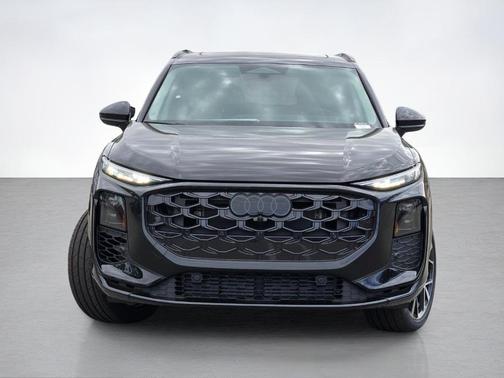 Mythos Black Metallic 2026 Audi Q3 S line