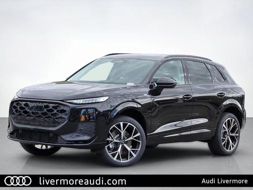 Mythos Black Metallic 2026 Audi Q3 S line