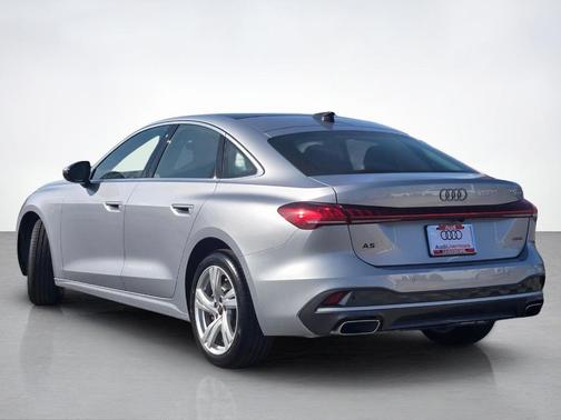 Florett Silver Metallic 2025 Audi A5 2.0T quattro Premium