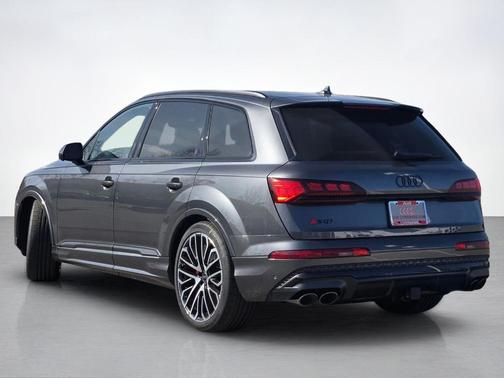 Daytona Gray Pearl Effect 2026 Audi SQ7 4.0T Premium Plus