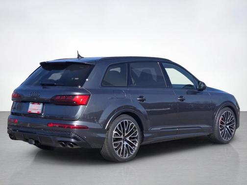 Daytona Gray Pearl Effect 2026 Audi SQ7 4.0T Premium Plus