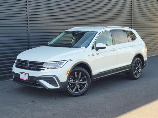 Pure White 2024 Volkswagen Tiguan 2.0T SE