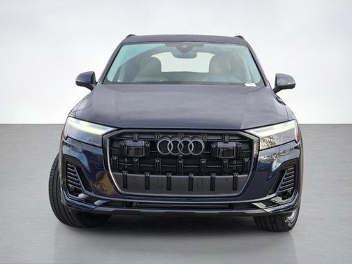 Waitomo Blue Metallic 2026 Audi Q7 45 Premium