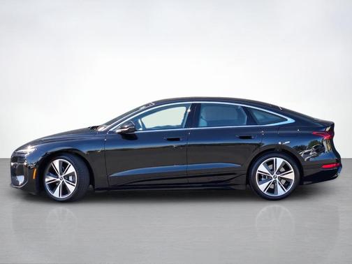 Mythos Black Metallic 2025 Audi A6 e-tron Premium