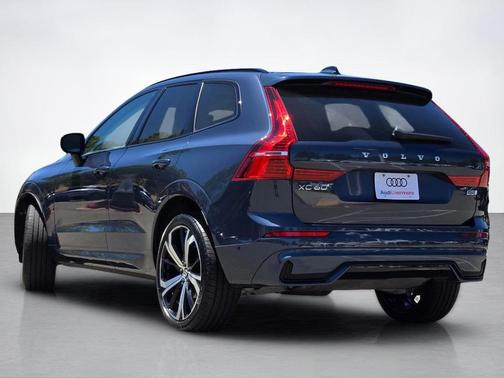 Denim Blue Metallic 2023 Volvo XC60 B5 Ultimate Dark Theme
