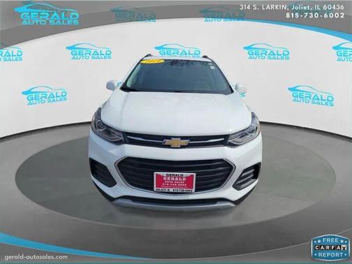 Summit White 2019 Chevrolet Trax LT