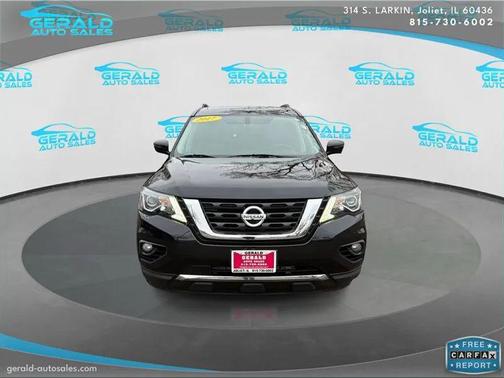 2017 Nissan Pathfinder SL