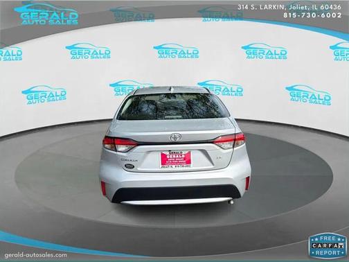 Silver Sky Metallic 2022 Toyota Corolla LE