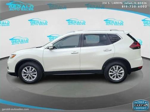 White 2019 Nissan Rogue SV