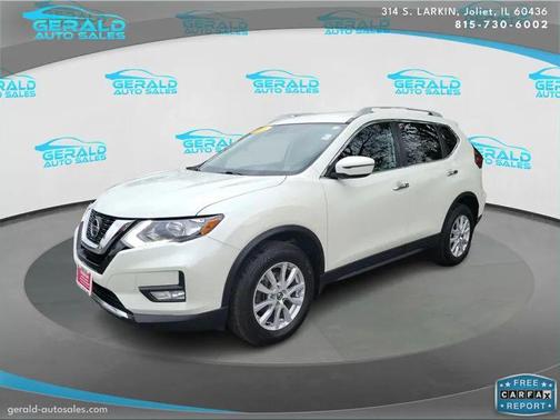 White 2019 Nissan Rogue SV