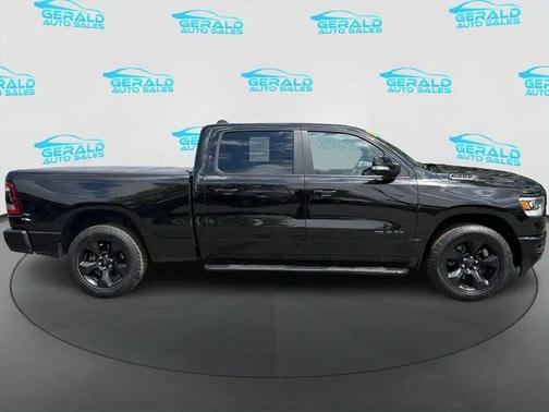 Diamond Black Crystal Pearlcoat 2019 RAM 1500 Big Horn