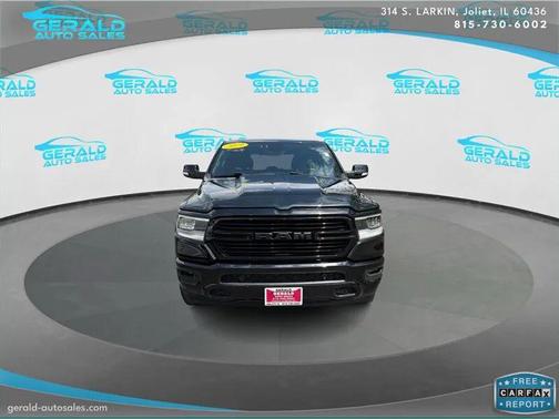 Diamond Black Crystal Pearlcoat 2019 RAM 1500 Big Horn