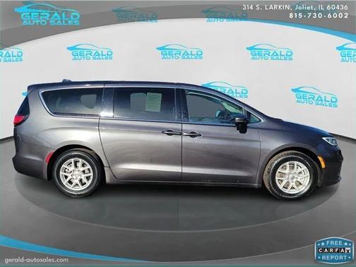 2023 Chrysler Pacifica Touring L