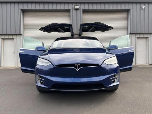 2020 Tesla Model X Long Range Plus Dual Motor All-Wheel Drive