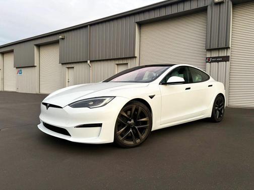 2023 Tesla Model S Standard Range