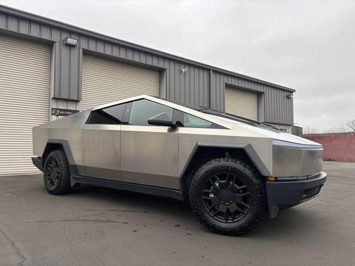 2024 Tesla Cybertruck All-Wheel Drive