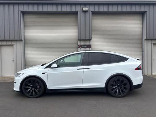 2022 Tesla Model X Dual Motor All-Wheel Drive