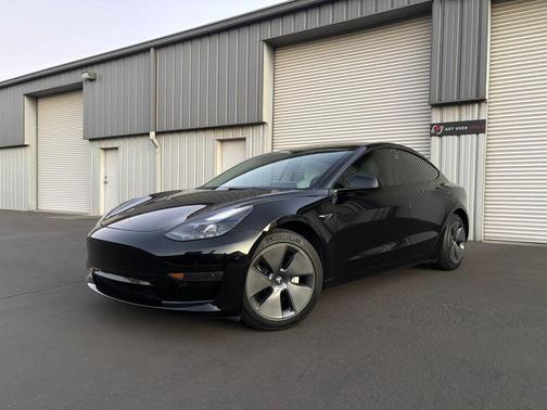 2022 Tesla Model 3 Standard Range