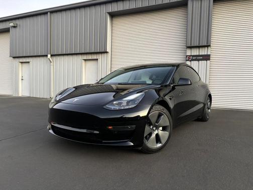 2022 Tesla Model 3 Standard Range