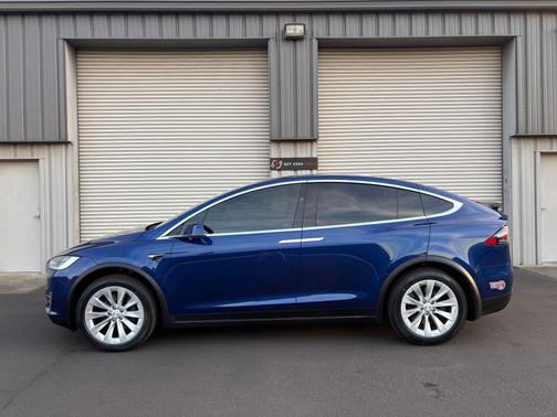 2019 Tesla Model X Long Range