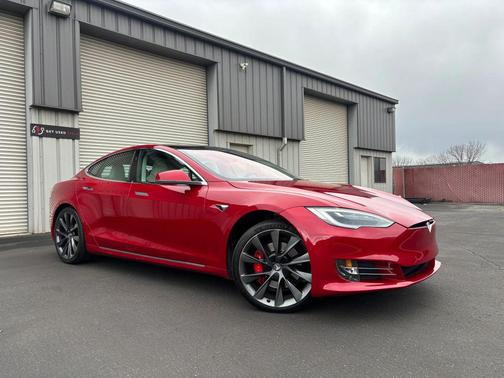 2019 Tesla Model S Performance