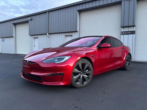 2025 Tesla Model S Rear-Wheel Drive