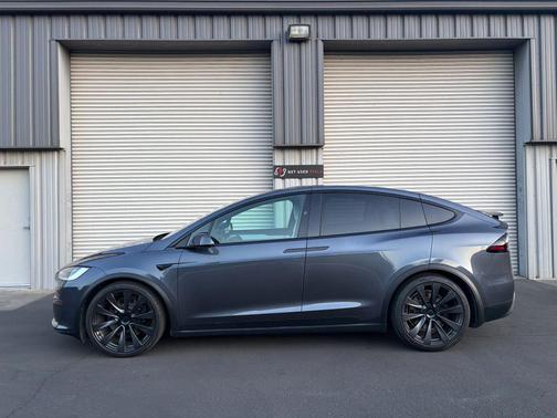 Gray 2023 Tesla Model X Standard Range