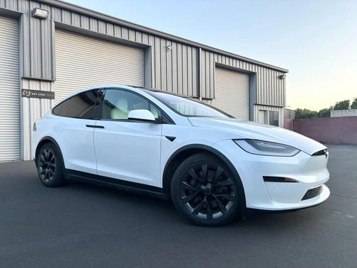 Pearl White Multi-Coat 2022 Tesla Model X Dual Motor All-Wheel Drive