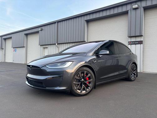 2024 Tesla Model X Plaid Tri Motor All-Wheel Drive