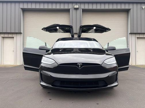 2023 Tesla Model X Standard Range