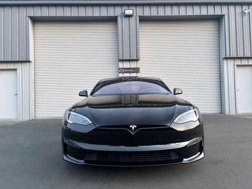 Solid Black 2023 Tesla Model S Standard Range