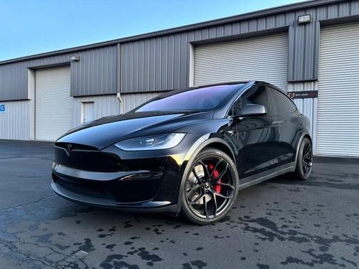 2023 Tesla Model X Plaid Tri Motor All-Wheel Drive