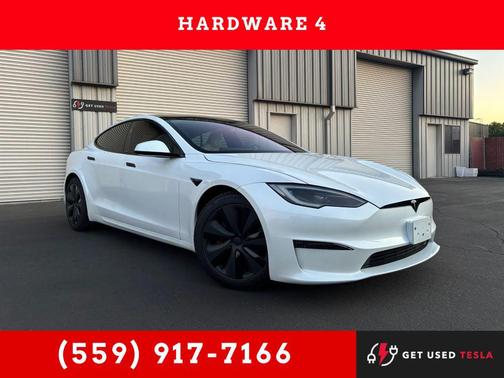White 2023 Tesla Model S Plaid