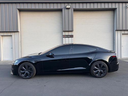 Solid Black 2023 Tesla Model S Standard Range