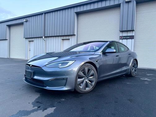 2023 Tesla Model S Standard Range