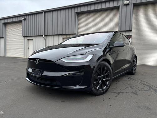 2023 Tesla Model X Standard Range