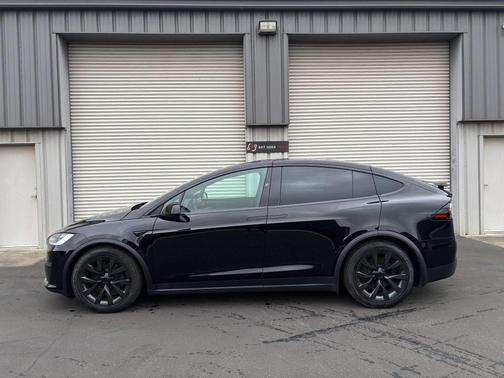 2023 Tesla Model X Standard Range